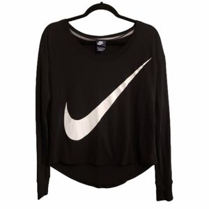 🌹Nike swoosh long sleeve womans crew neck shirt Size M